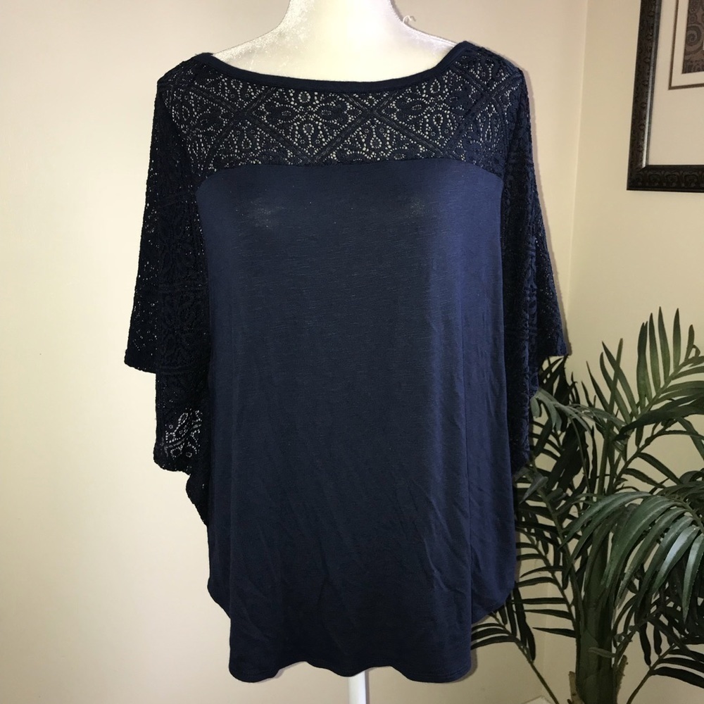 2/$25 Style & Co Navy Lace & Stretch Knit Top M Blue